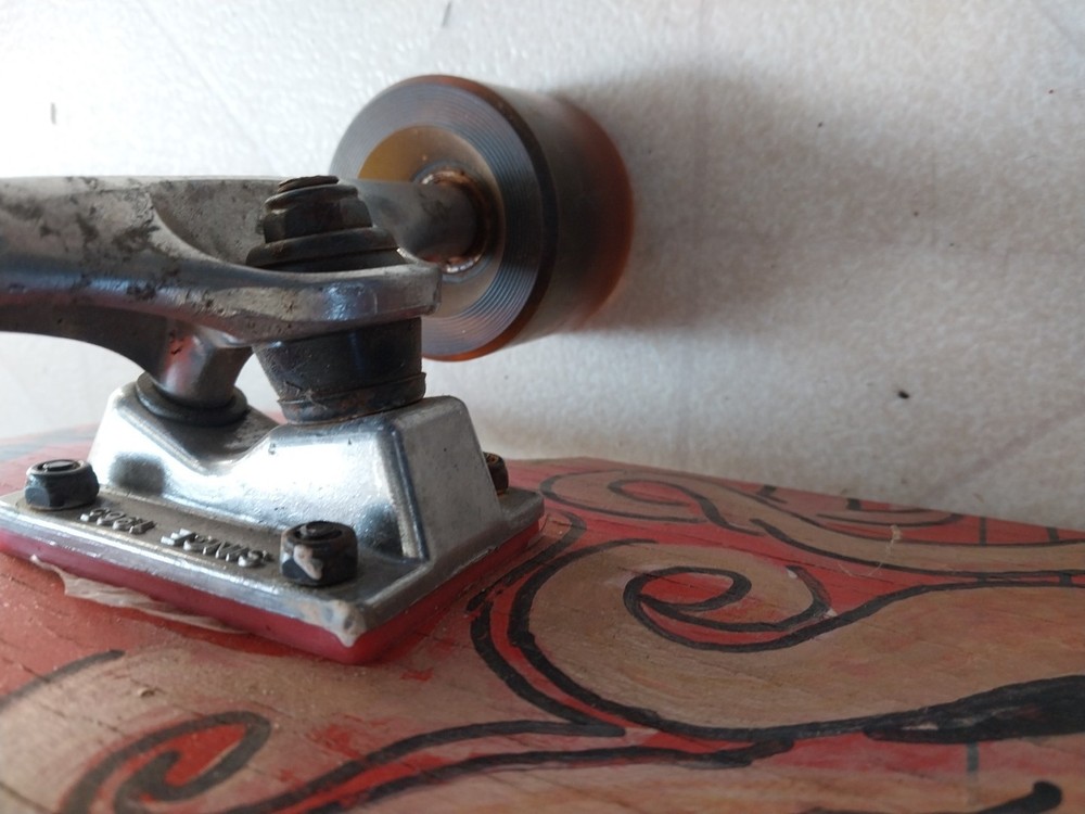 Kryptonics Skateboard Complete With Kryptonics Wheels 30"×8"