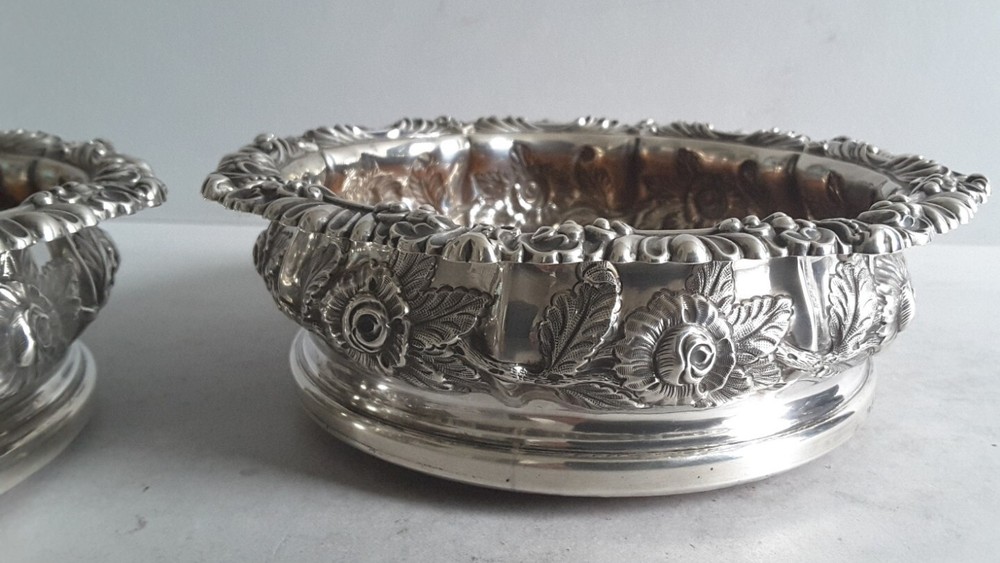 GOOD PAIR GEORGIAN ANTIQUE SOLID SILVER BOTTLE COASTERS. SHEFF. 1823.