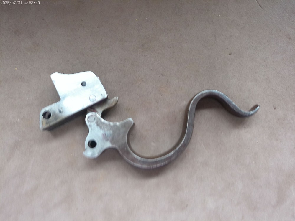 Stevens Favorite breech block and lever assembly