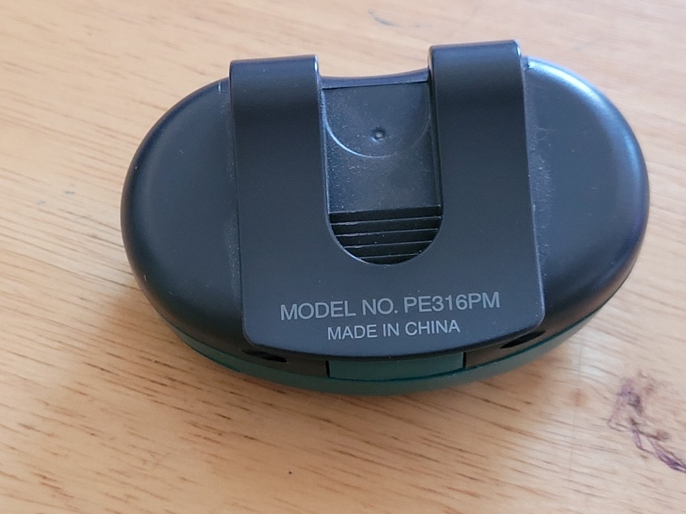 OREGON SCIENTIFIC PEDOMETER WITH PULSE METER MODEL PE316PM WITH MANUAL