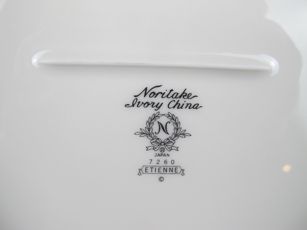 Noritake Etienne 12" Oval Serving Platter