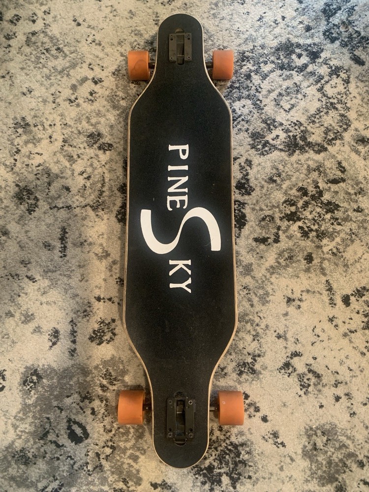 Longboard And Skateboard, Pine sky