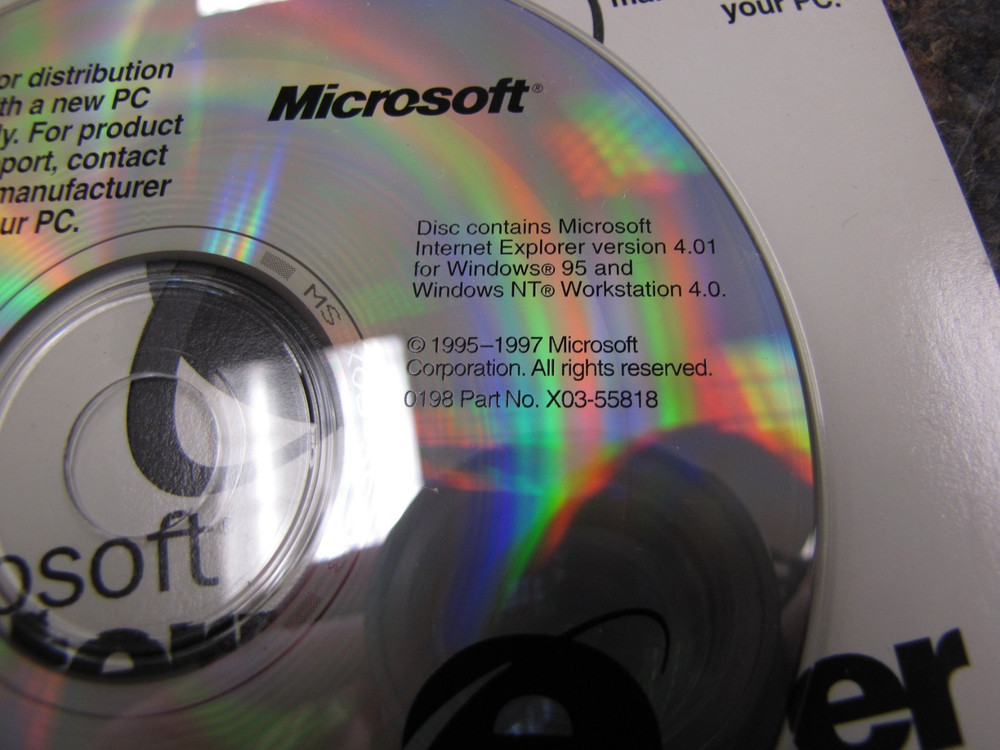 Vintage Microsoft Internet Explorer 4.0 For Windows 95 CD-ROM - MC8