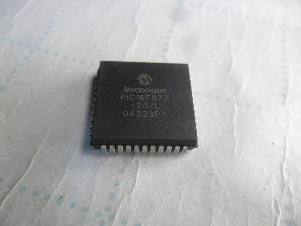 MicroChip PIC16f877-20/L 8-Bit Microcontroller-MCU