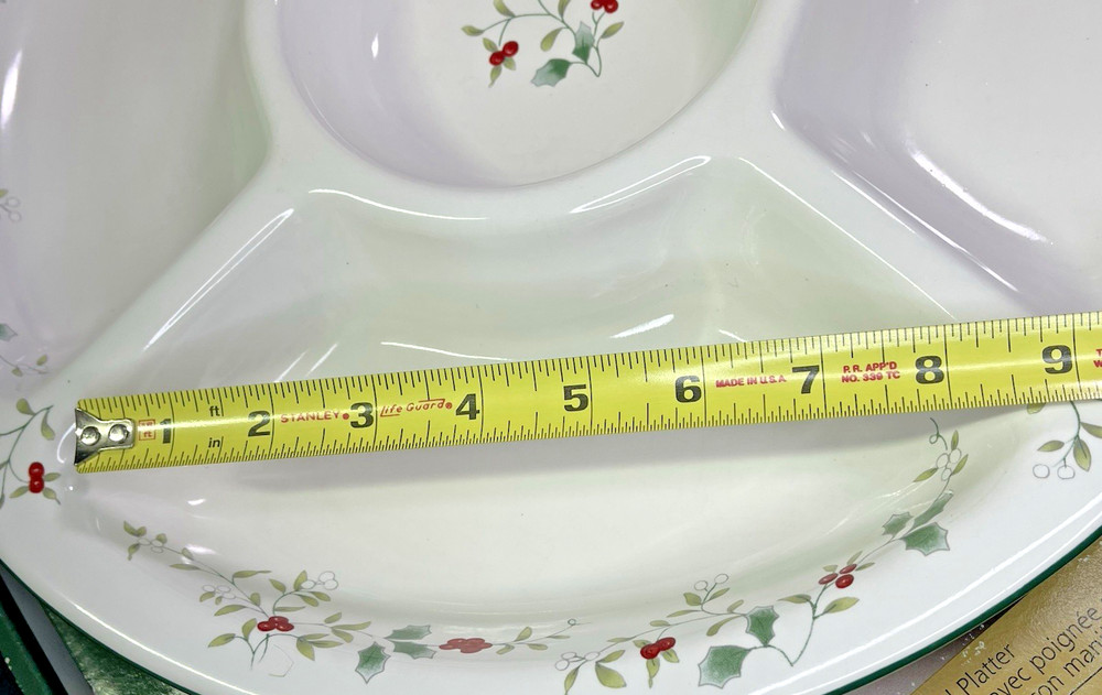 Pfaltzgraff Winterberry 5 Section Divided Serving Round Platter 109-084-00