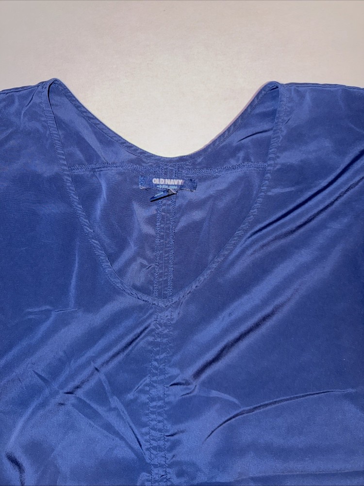 Old Navy Women’s Medium Scrub Top Blue
