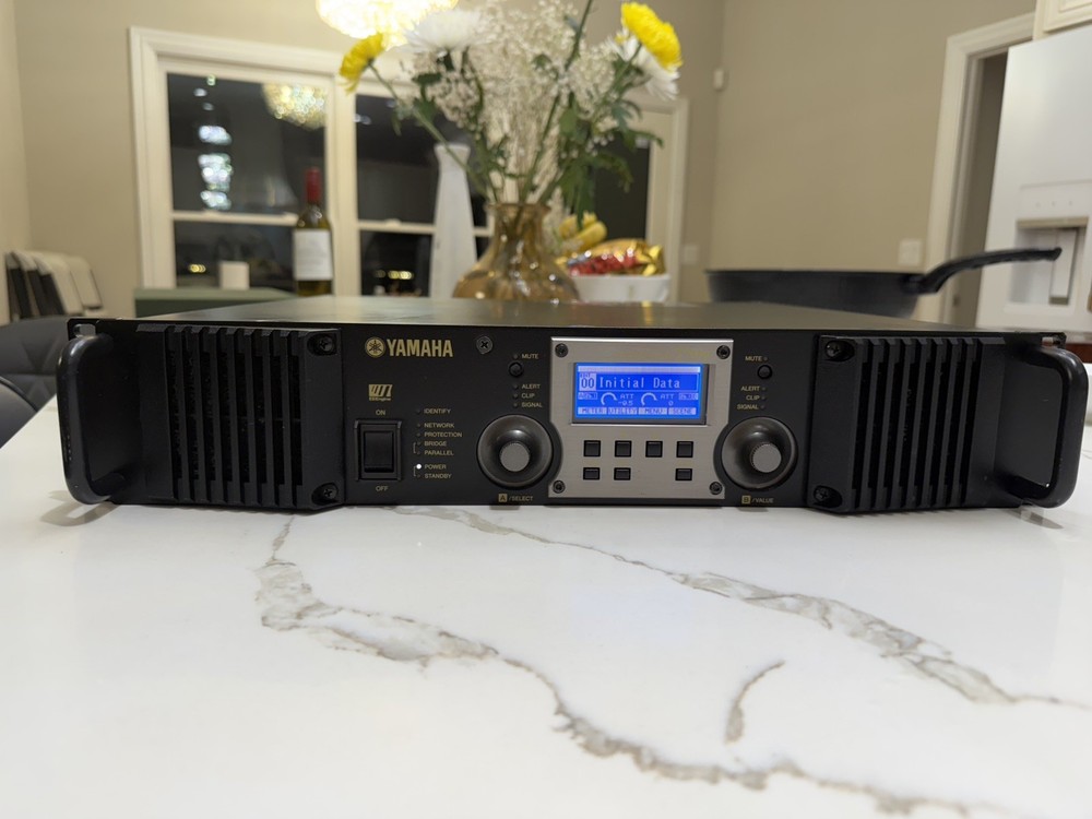 Yamaha TX6n Power amp , DSP and network control technologies