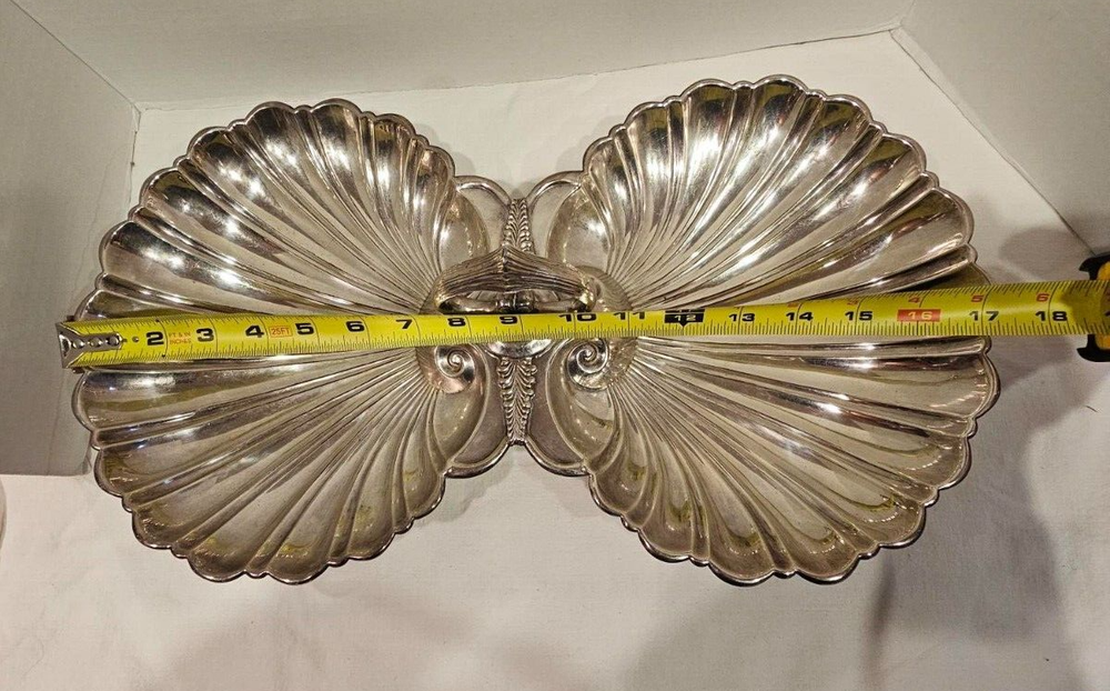 1922 AESTHETIC MIDCENTURY FISH & SHELL LG SOLID BUFFET SERVER CRESCENT SILVER