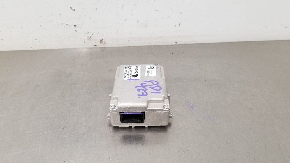 21 DODGE DURANGO FRONT VIEW WINDSHIELD MOUNTED CAMERA 68495638AC