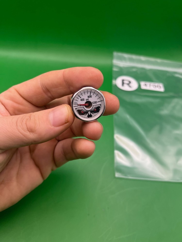 Bob Long Gauge White