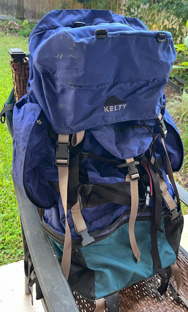Kelty Arapaho Multi-Day Backpack Hiking Adjustable Straps Internal Frame