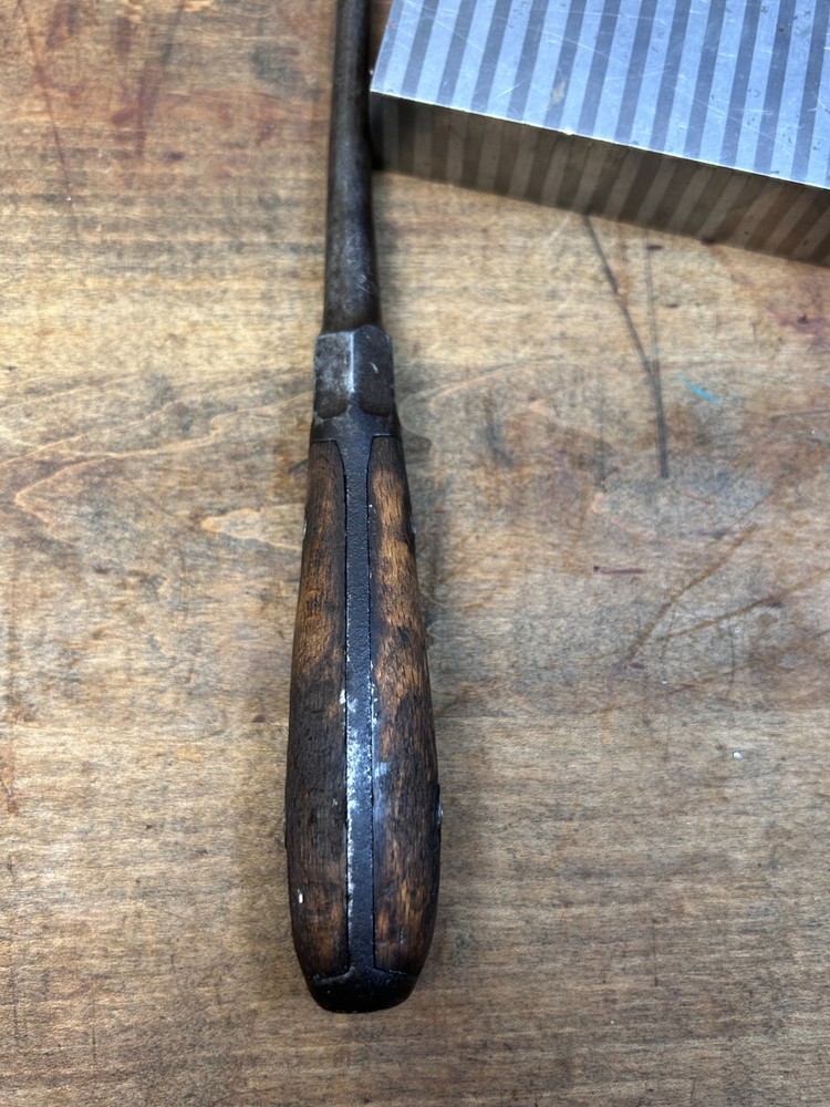 Ryan Tool Works Perfect Handle Screwdriver 9"