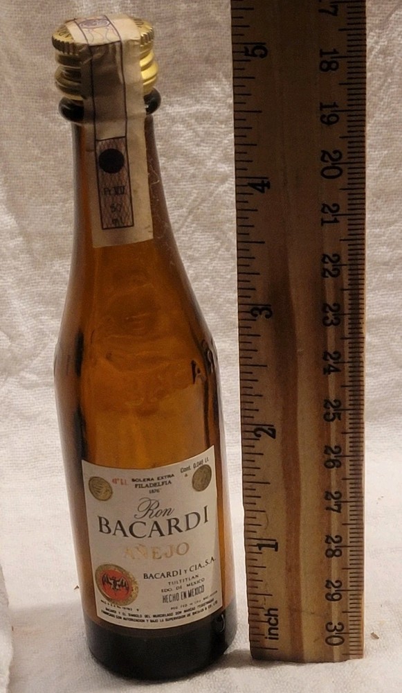 Ron Bacardi Anejo Miniature Original Label