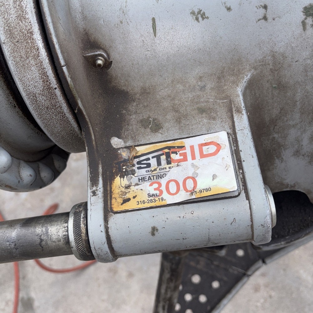 RIDGID 300 PIPE THREADING MACHINE + FOOT SWITCH & CARRIAGE/ TESTED/WORKS
