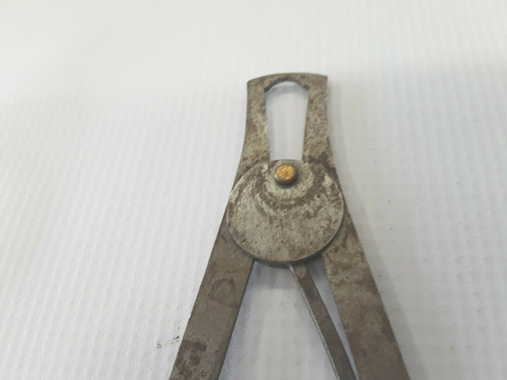 Thickness Gauge Caliper. calibration thickness tool used