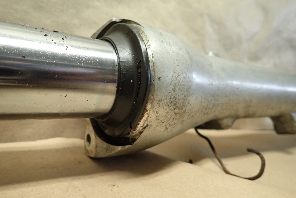 1983 HONDA VF1100C FRONT RIGHT FORK