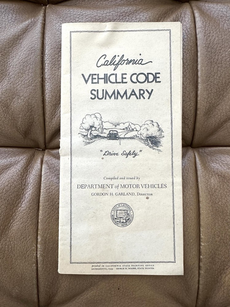 ORIGINAL 1944 DMV CALIFORNIA VEHICLE CODE SUMMARY BOOKLET