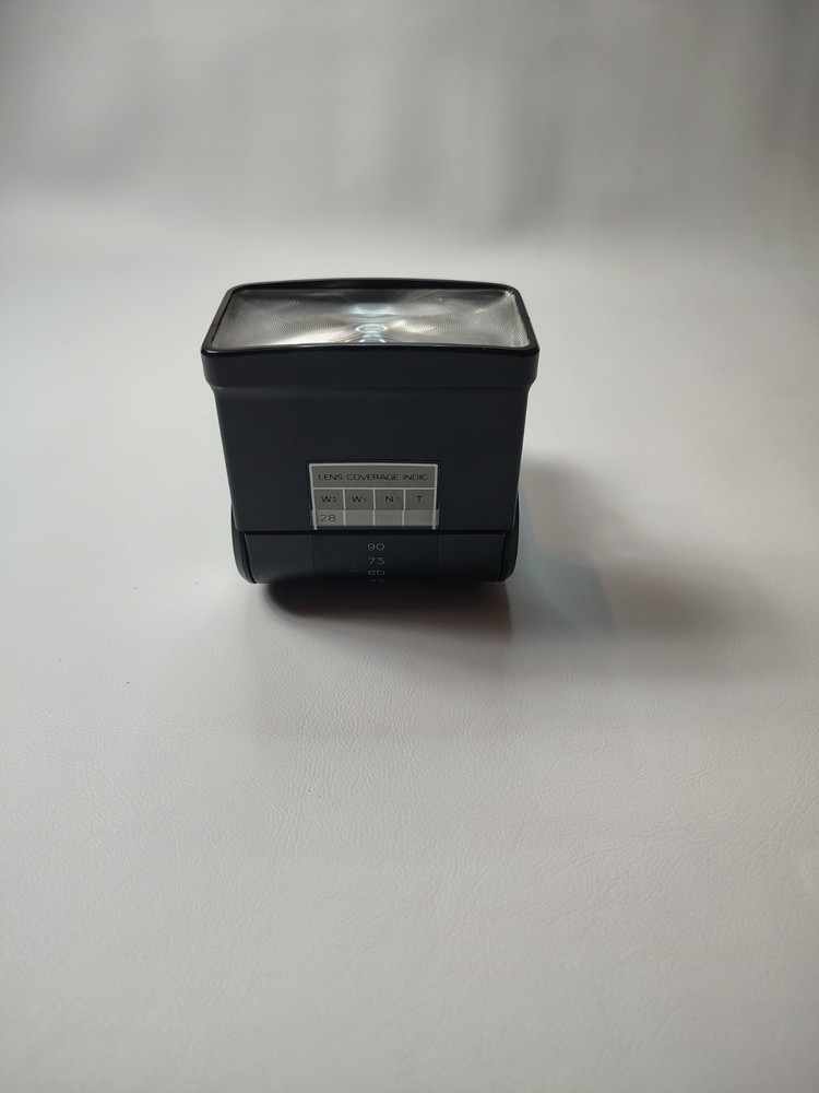 Minolta Starblitz 3600 DFM Shoe Mount. Flash for Minolta