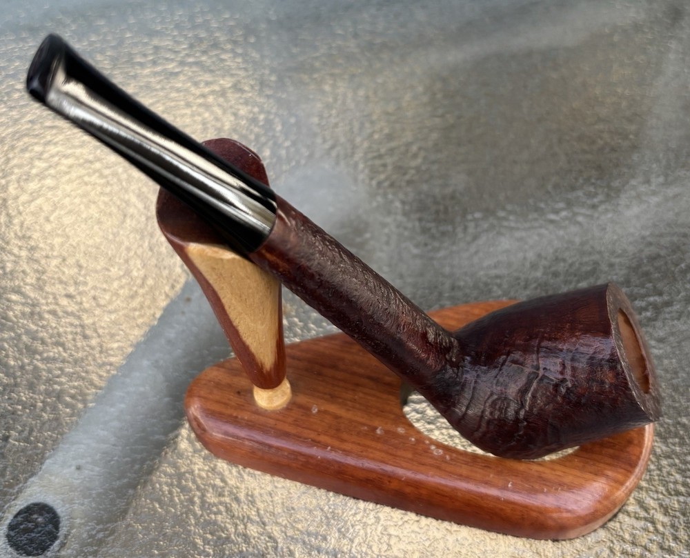 J. Dees Pipes Oval Shanked Billiard
