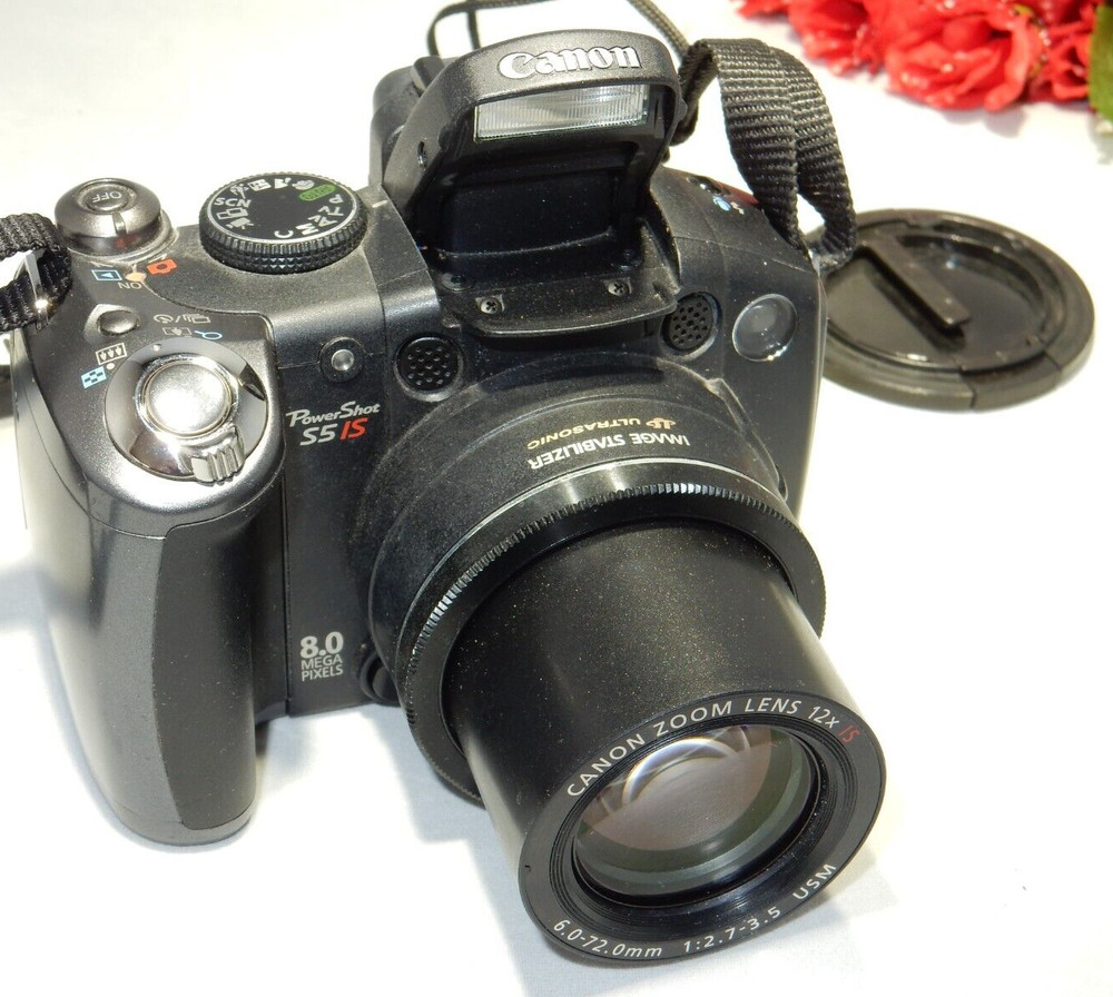 Canon PowerShot S5 8.0 MP Digital Camera - Black