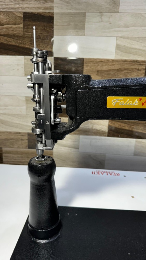 Falak Post Bed Chainstitch Embroidery Machine