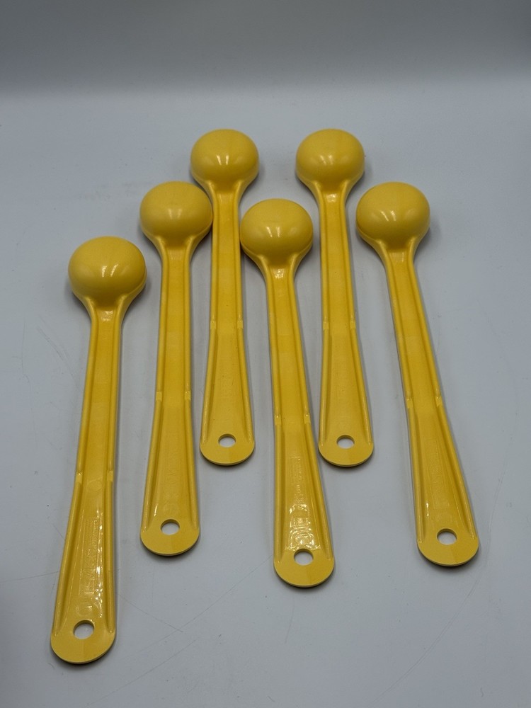 Carlisle 1 Oz. Yellow Long Handle Portion Spoon