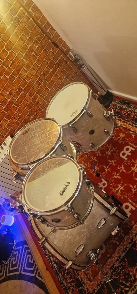 Gretsch Renown Drum Kit 18" kick drum