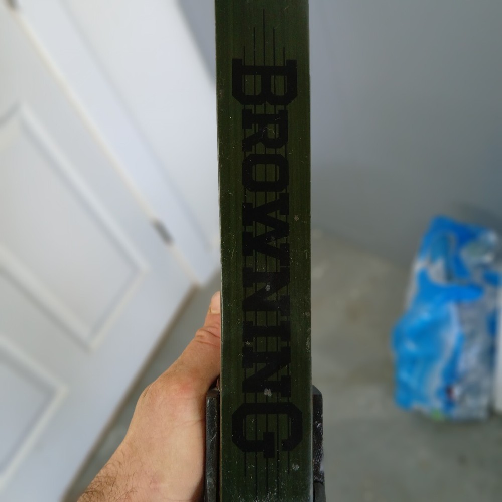 BROWNING BUSHMASTER DELUX CAMO s6c COMPOND BOW