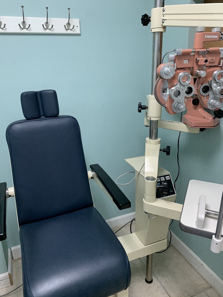 optometrist exam chair & stand