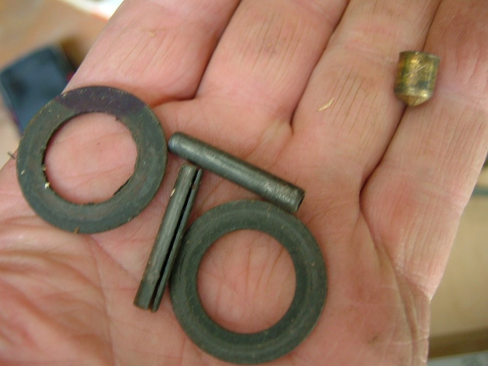 DELTA 10" UNISAW BLADE ELEVATE/LOWER SHAFT ASSY.