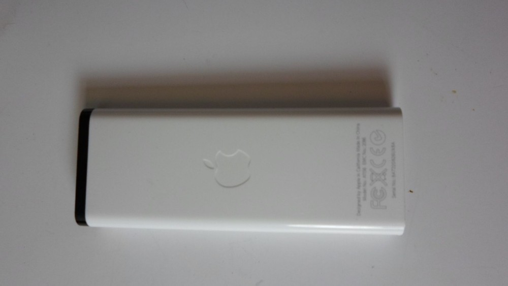 Genuine OEM Apple Remote Control Model A1156 , EMC 2086