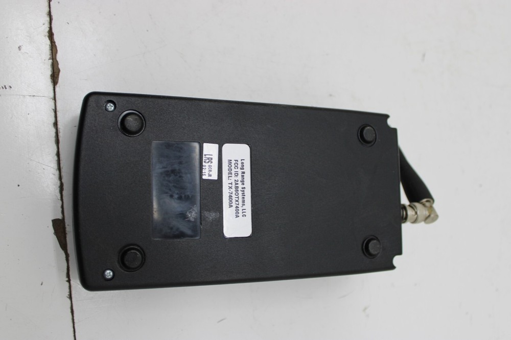 LRS T7400A Transmitter - Powers On - Read