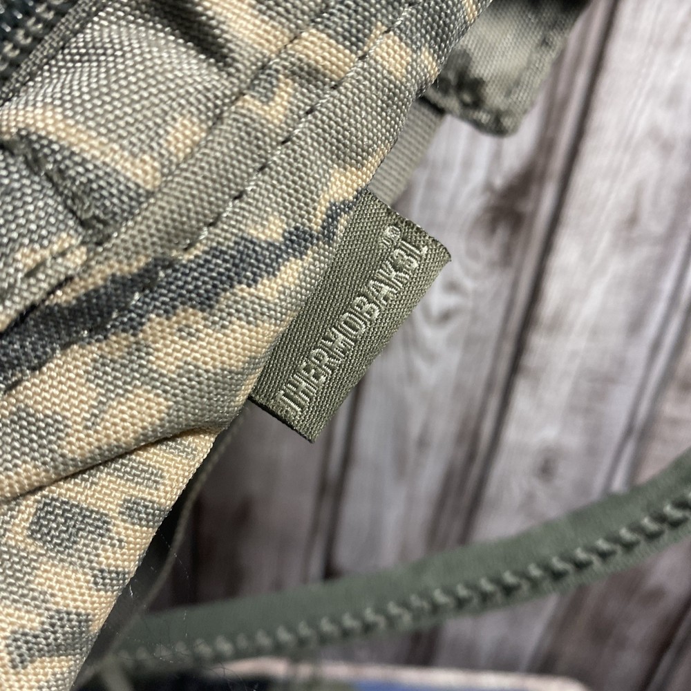 CAMELBAK Maximum Gear Lightweight Digital Camouflage Pack With Bladder