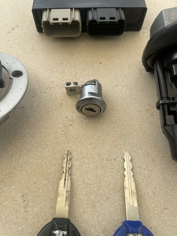 SUZUKI GSXR 750 K9 LOCK SET KIT
