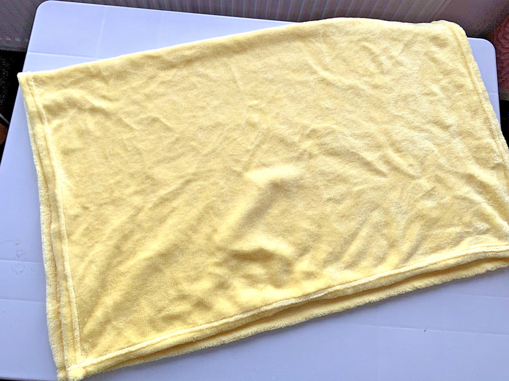 Soft yellow Baby pram blanket
