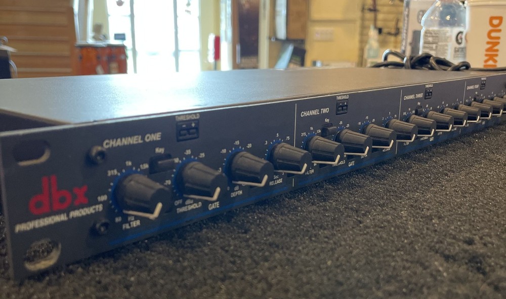 DBX 1074 Quad Noise Gate Dynamic Processor Rack Effect Unit w/ IEC Power Cable