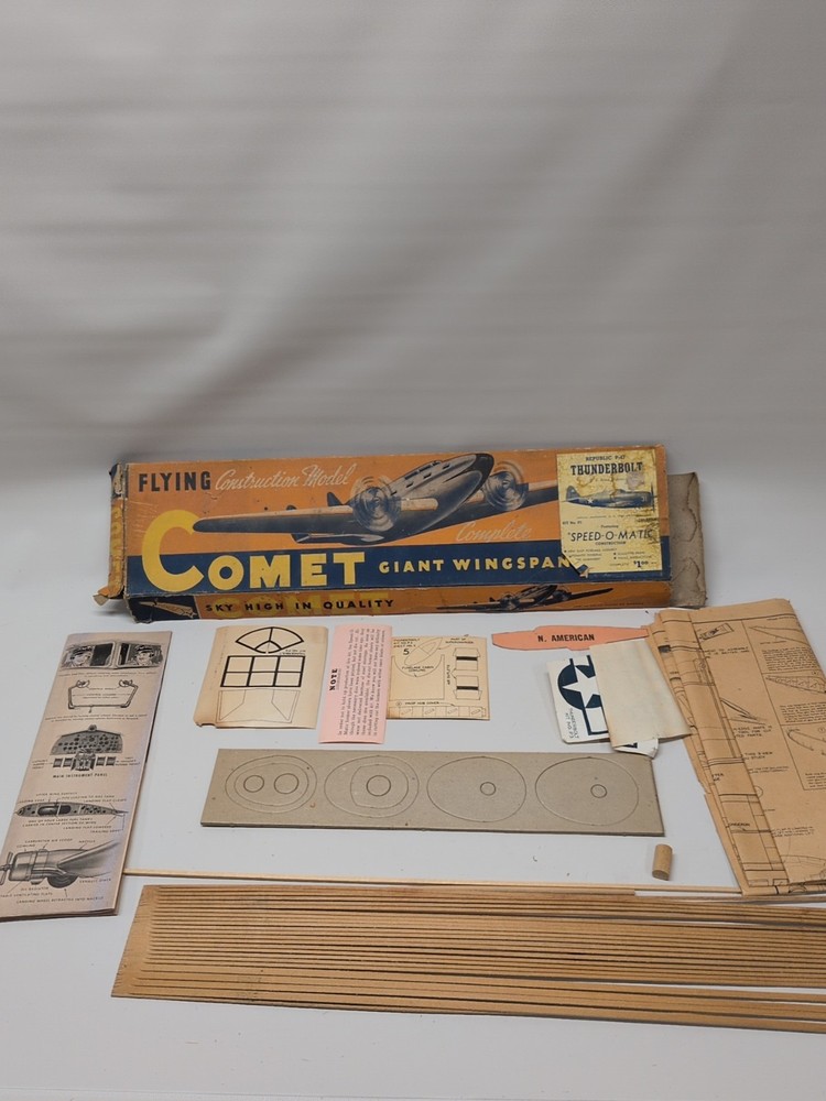 Comet Kit P3  "Thunderbolt P-47" Vintage 1940s balsa Plane