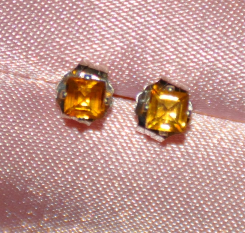 3.0MM SQUARE NATURAL GOLDEN CITRINE STUDS IN STERLING SILVER