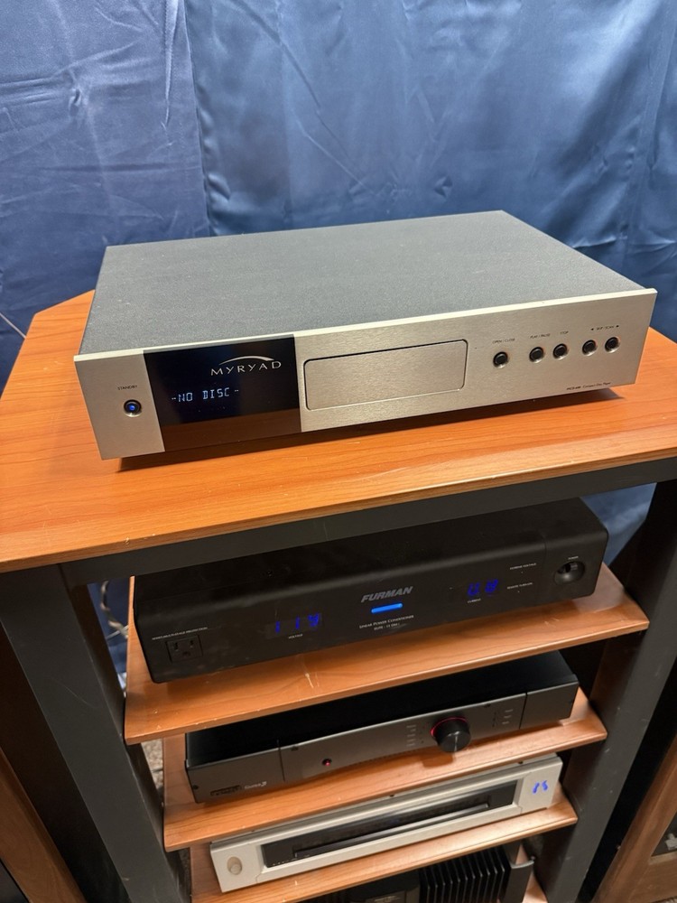 Myryad MCD 600 Audiophile CD Player *WORKS GREAT*