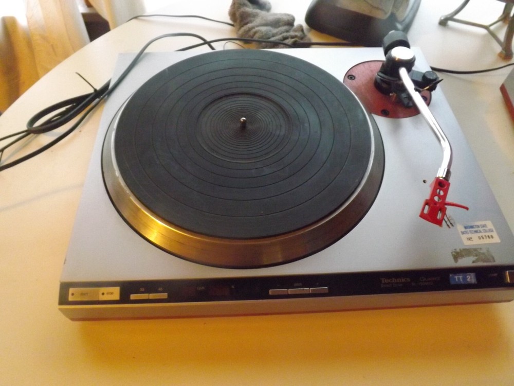 Technics Quartz Direct Drive SL-150mk2