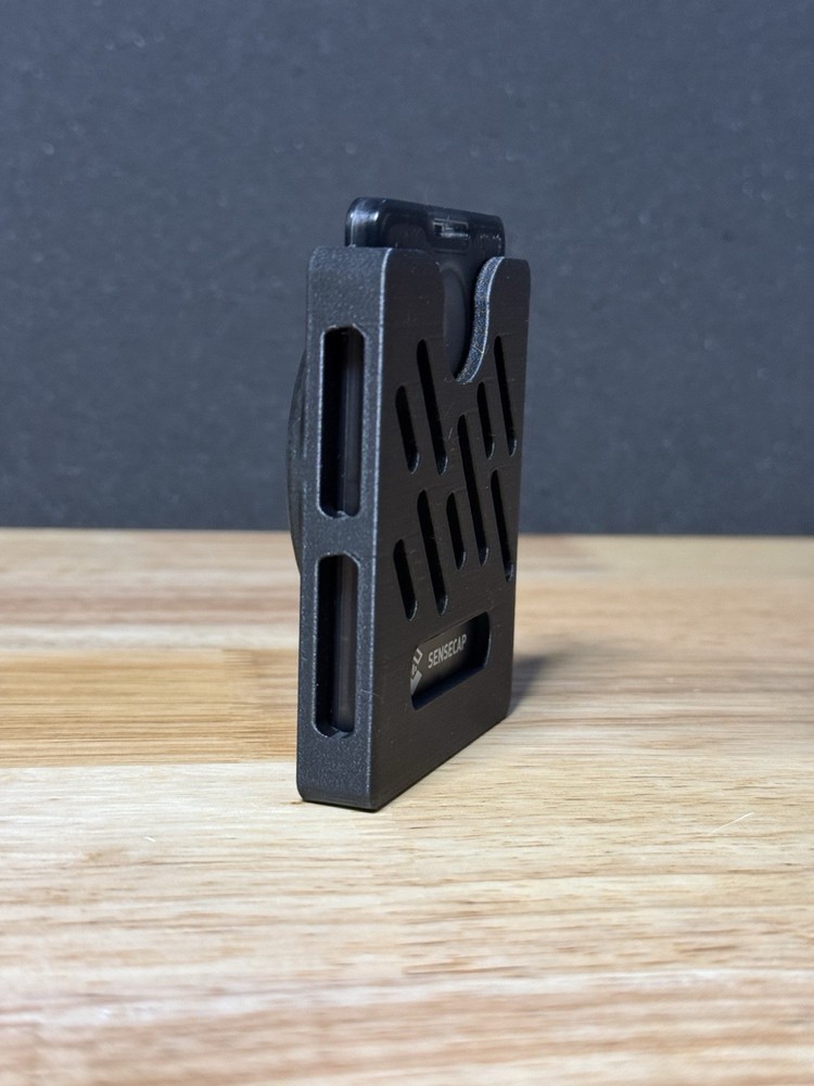 Meshtastic SenseCAP T1000E MagSafe Protective Case