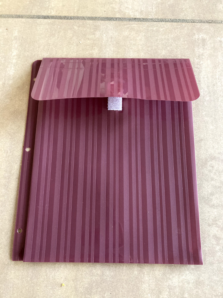 Binder Pocket, Letter-Size, Top-loading, with Closure