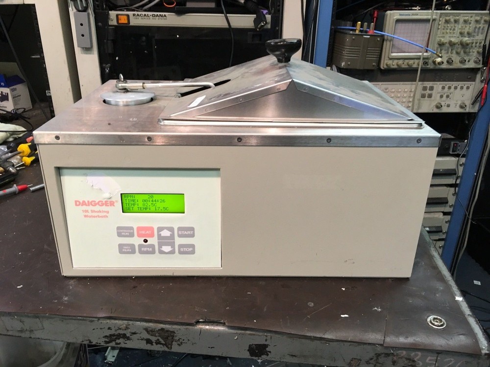 Daigger SHWB-10 LCD Digital 10-Liter Shaking Water Bath TESTED