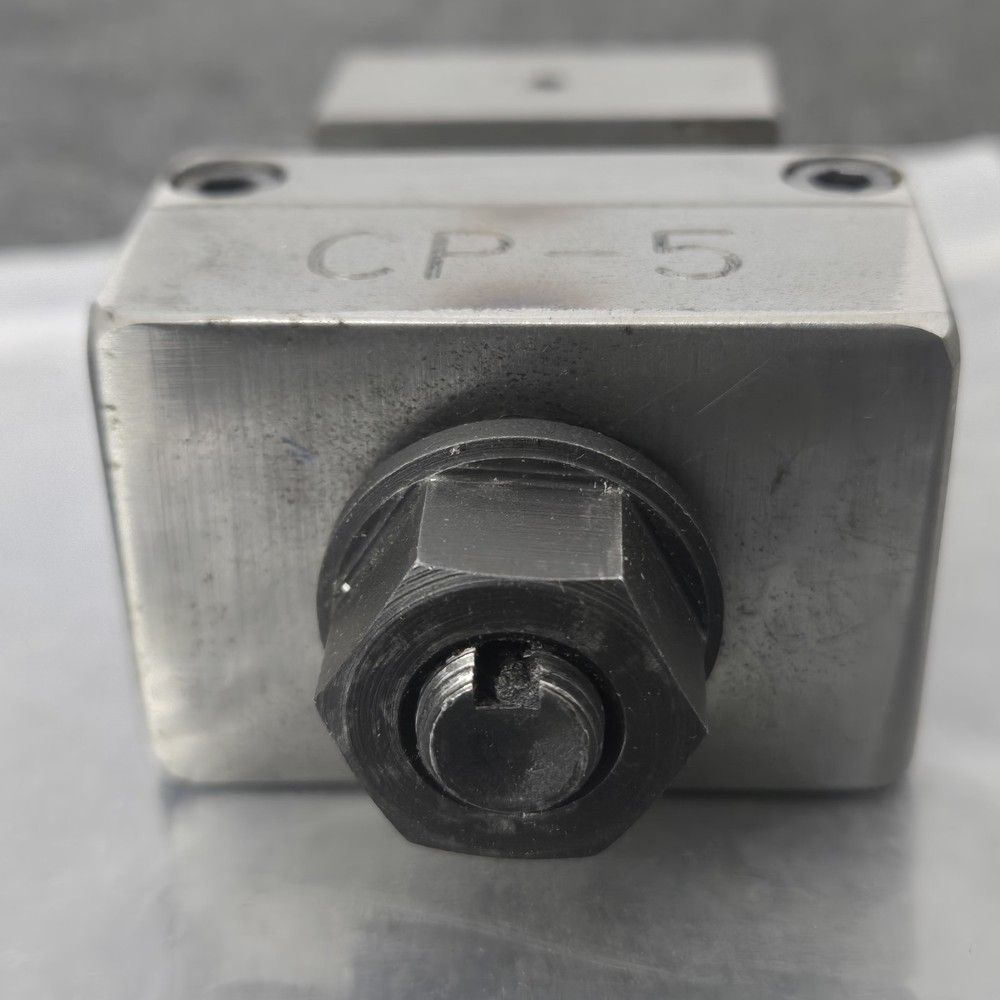 Omega Rectangular Panel Punch CP-5 0.635" × 1.195" 3/8" Pilot