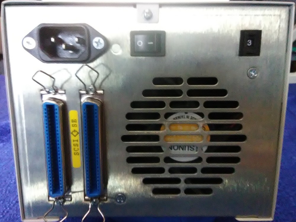 ADIC DS9400D External Tape Drive