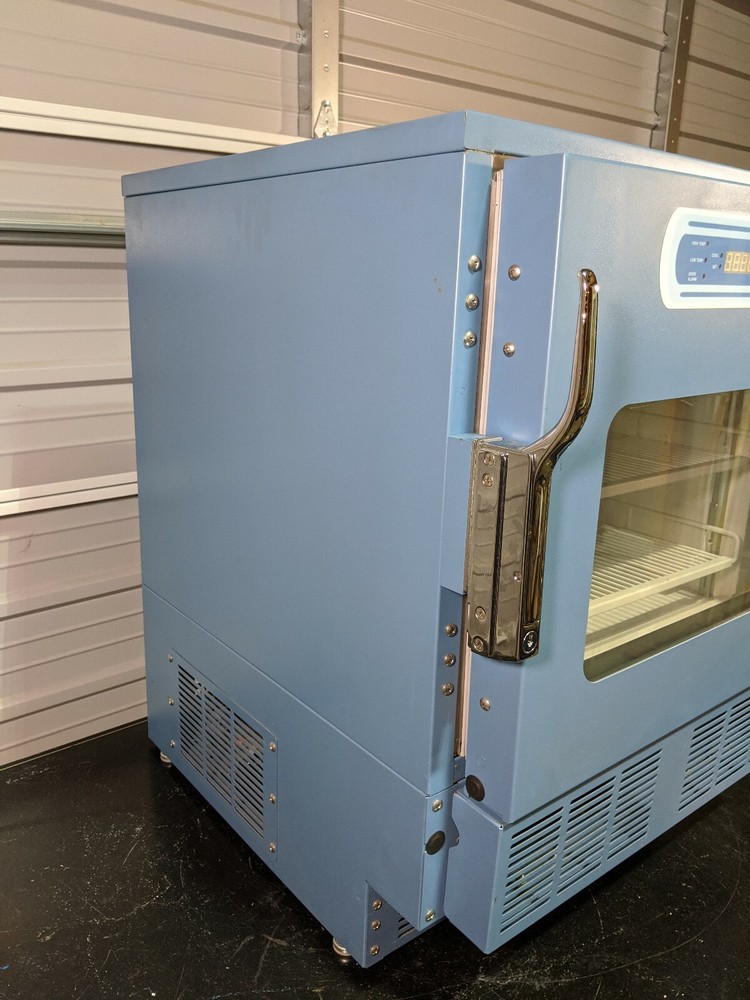 Helmer HLR104-ADA Horizon Laboratory Refrigerator