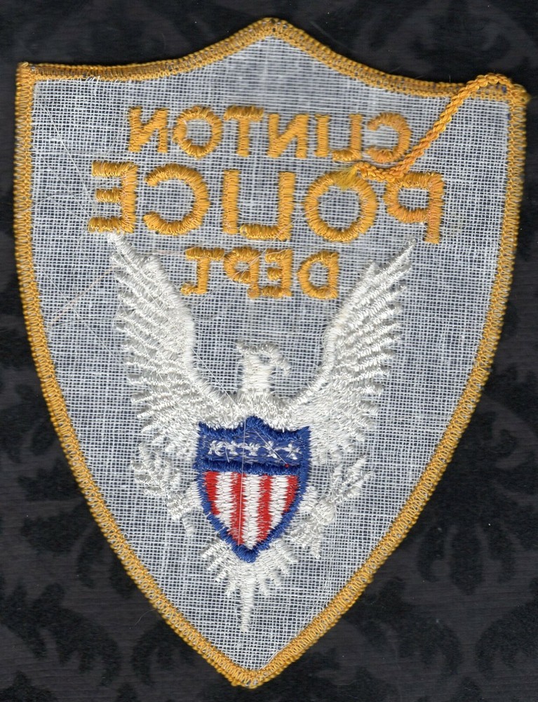👀😍😂👌 Clinton Illinois Police Shoulder Patch