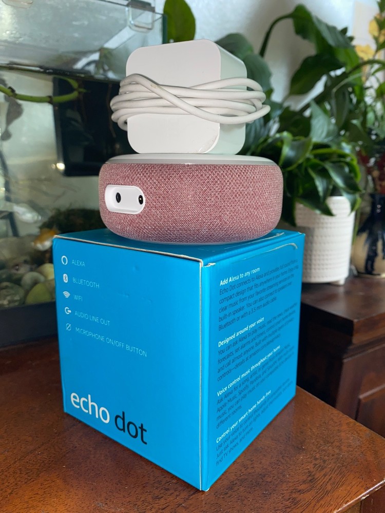 Echo Dot 3rd Gen w/Power Adapter Smart Speaker Alexa Amazon (red/white)