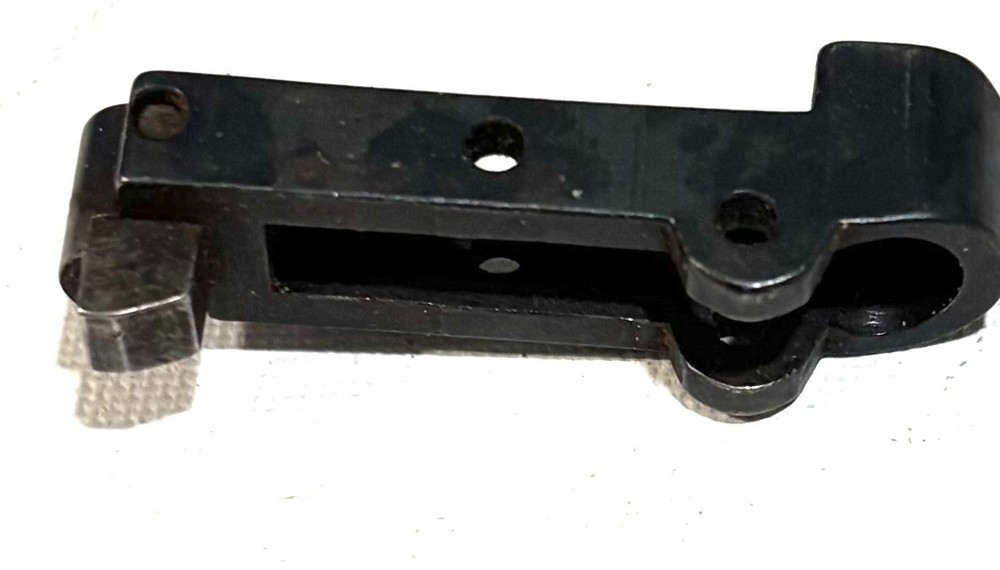 ORIGINAL JAPANESE WWII TYPE 99 ARISAKA TRIGGER SEAR & PIN