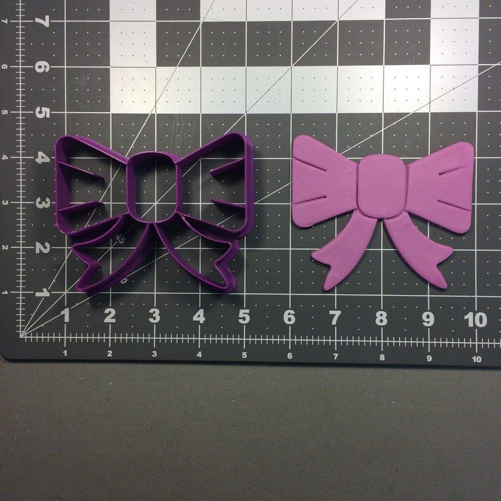 Bow 103 Cookie Cutter